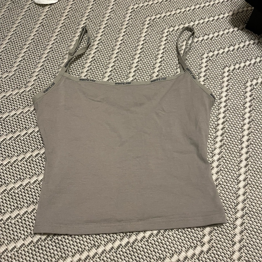 Tank top . White fox